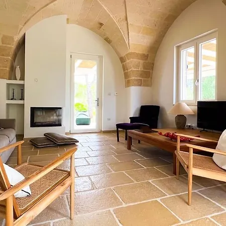 וילה Villaria Luxury Apulian With Pool *